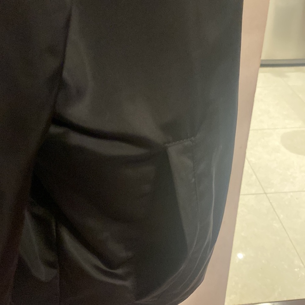 NBA Black and Red Jacket - Picture 10 of 12